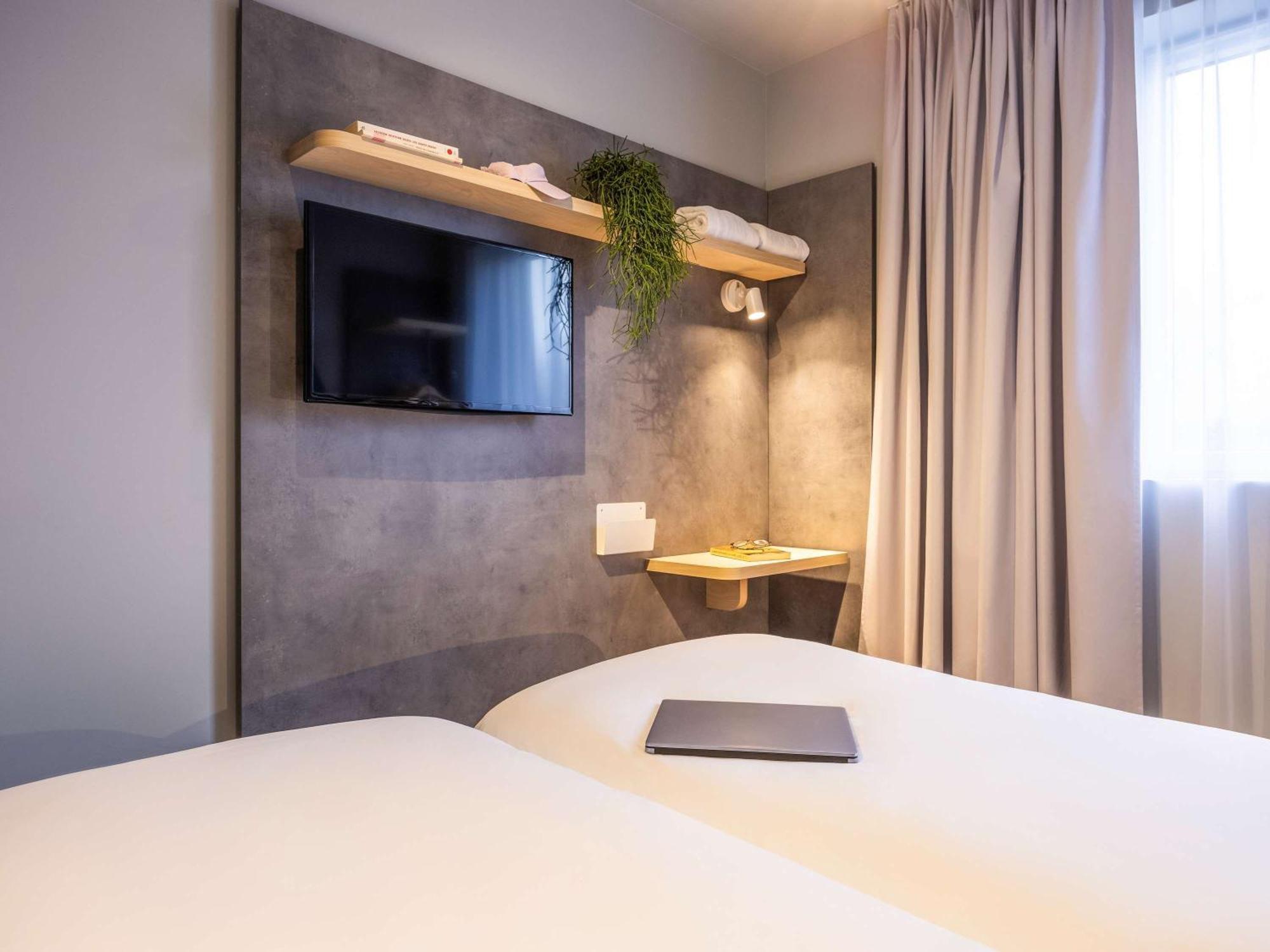Ibis Budget Arlon Porte Du Luxembourg Exterior foto